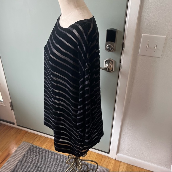 Eileen Fisher top - Picture 2 of 4